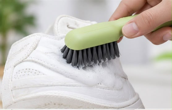 Waterless Shoe Cleaner Kit – Deep Cleaning Foam with Brush